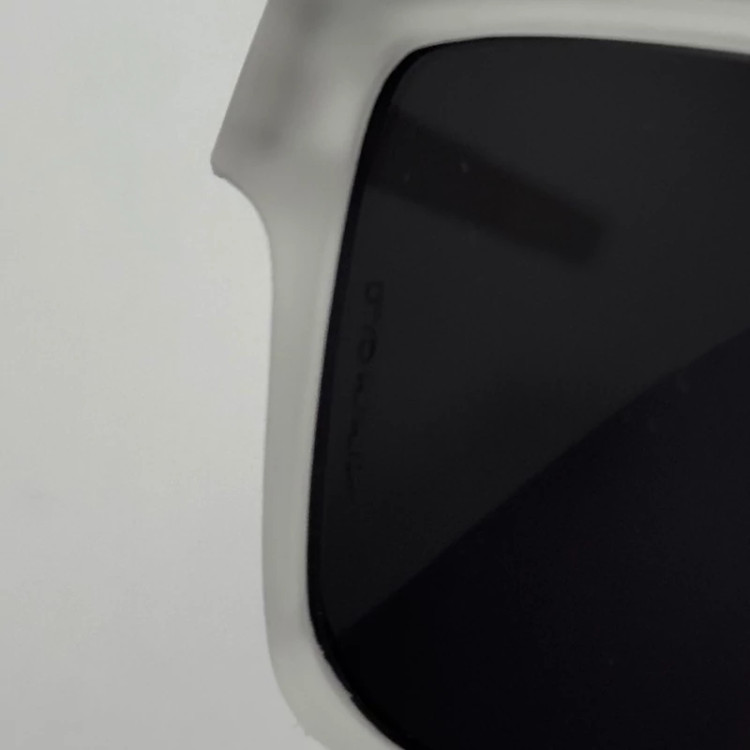 تصویر عینک آفتابی پلاریزه اوکلی OAKLEY کریستالی مشکی مستطیلی کد 6337