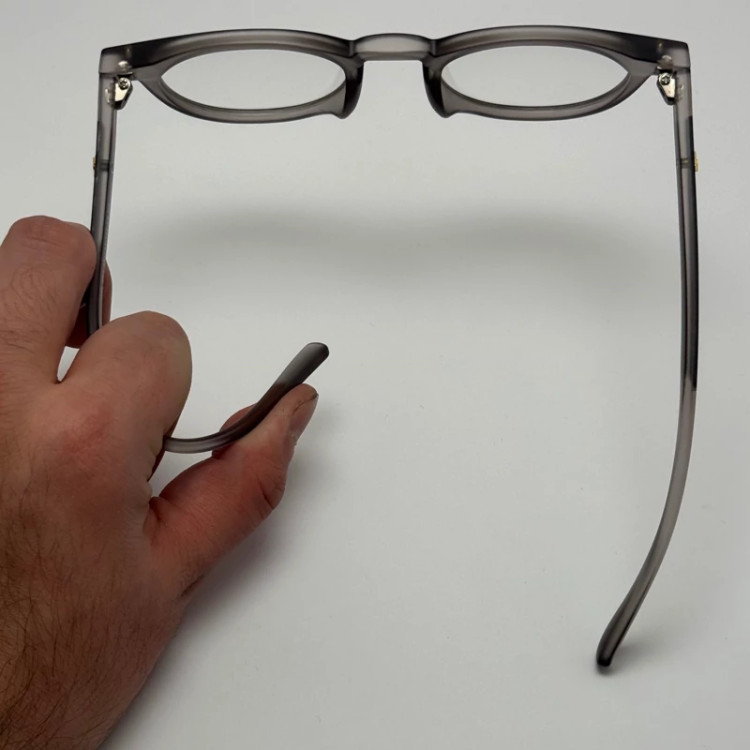 تصویر فریم عینک بلوکات طبی لویی ویتون طوسی tr90 نرم و سبک به همراه کاور پارچه ای و دستمال - عینک کار با کامپیوتر و موبایل